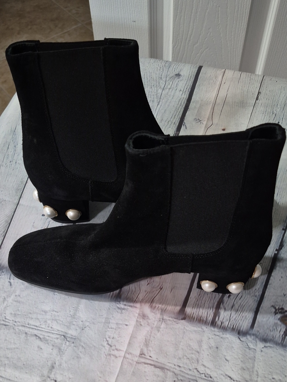 New Pinko Made In Spain Black Suede Pearl-Embellished Ankle Boot Size 9M - Picture 2 of 8